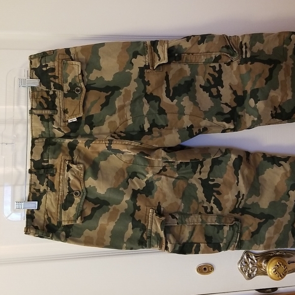 Levi's Camo Cargo Pants Men's 32×30. - Picture 4 of 7